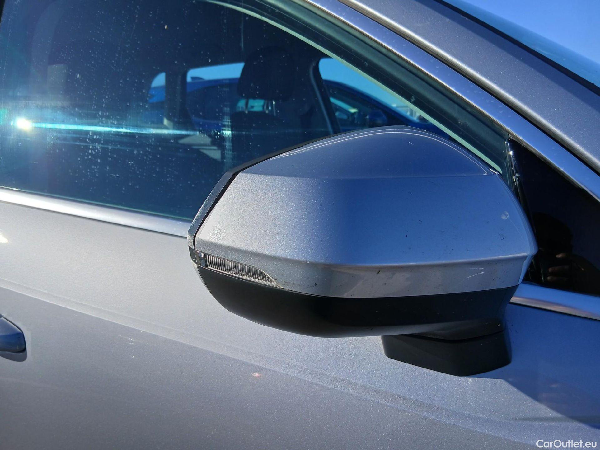  Audi  Q3 AUDI  / 2018 / 5P / todoterreno Advanced 35 TDI 110kW (150CV) #37