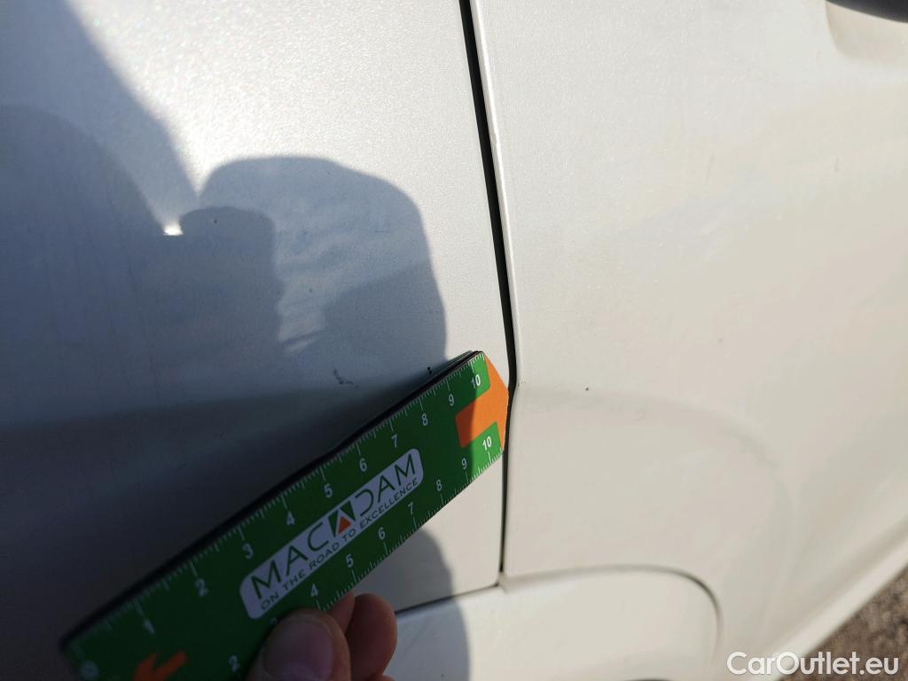  Volvo  XC90 VOLVO  / 2019 / 5P / todoterreno 2.0 T5 AWD R-Design Auto #28