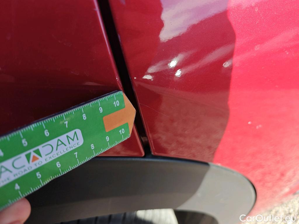  KIA  Niro KIA  / 2019 / 5P / crossover 1.6 GDi HEV 104kW (141CV) Drive #11