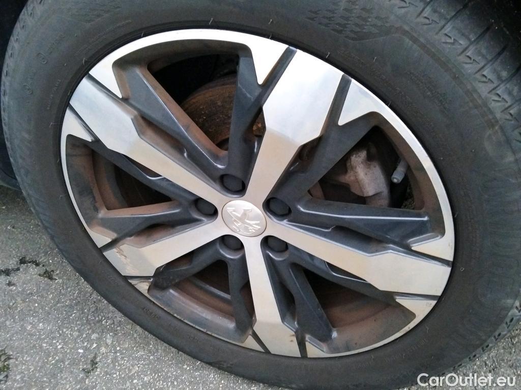  Peugeot  3008 PEUGEOT  / 2020 / 5P / todoterreno 1.5 BlueHDi 96kW S&S GT EAT8 #7