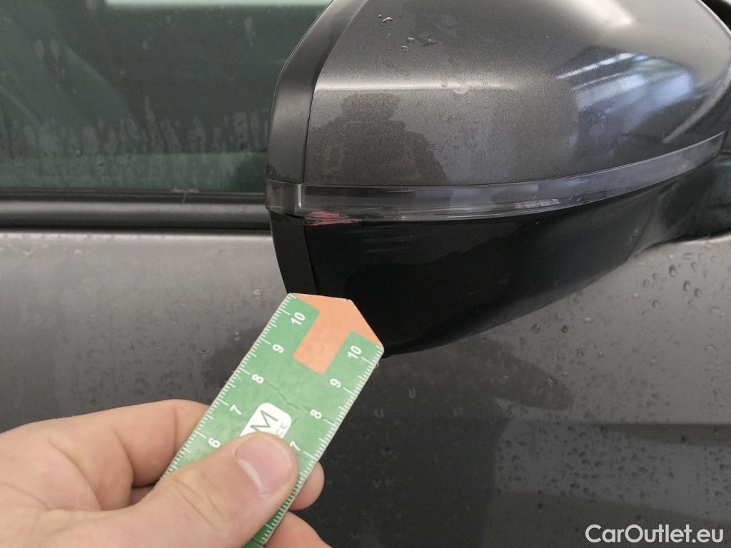  Peugeot  3008 PEUGEOT  / 2020 / 5P / todoterreno 1.5 BlueHDi 96kW (130CV) S&S Allure EAT8 #36