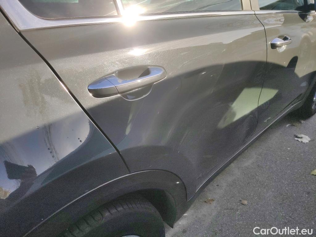  KIA  Sportage KIA  1.6MHEV Drive 100kW(136CV) 4x2(Crist Tintados)(CX) #1