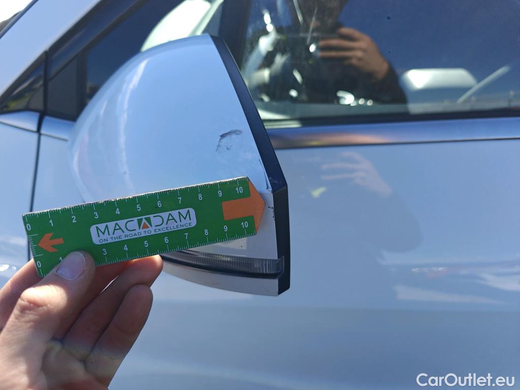  KIA  Sportage KIA  / 2022 / 5P / todoterreno 1.6 T-GDi HEV 171kW (230CV) Drive 4X2 #51