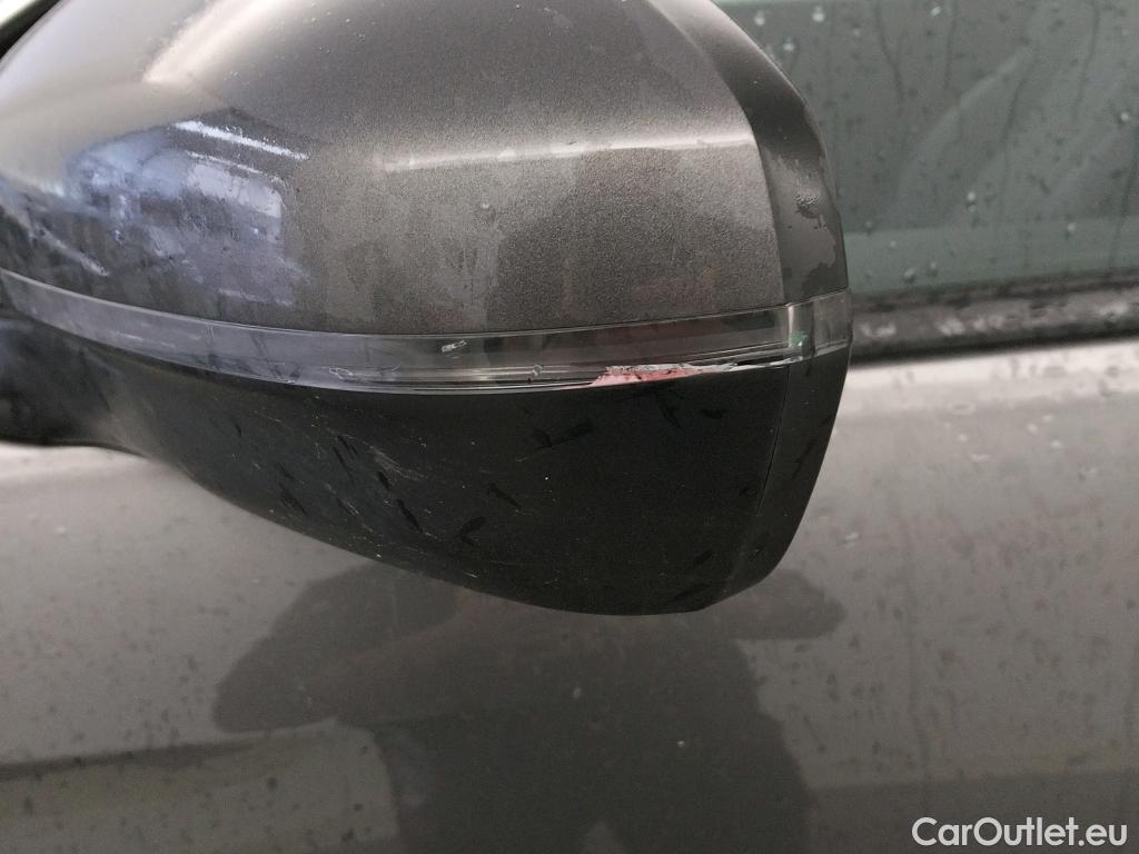  Peugeot  3008 PEUGEOT  / 2020 / 5P / todoterreno 1.5 BlueHDi 96kW (130CV) S&S Allure EAT8 #31