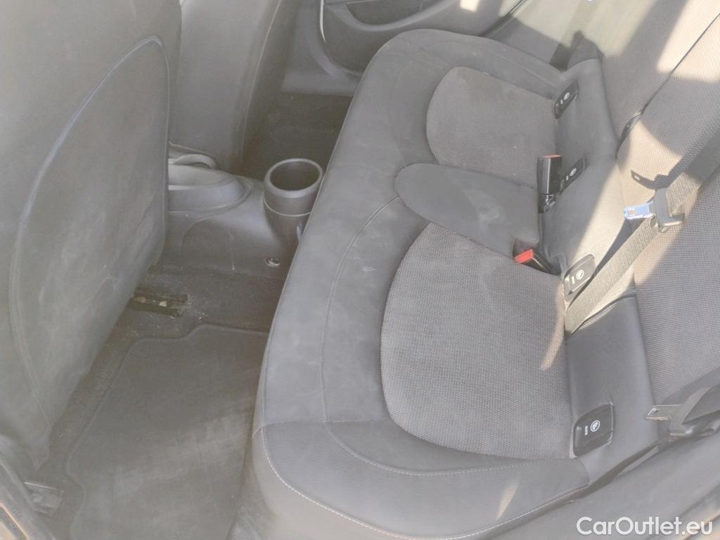  Mini  Cooper MINI MINI / 2014 / 5P / berlina con portón ONE 5 PUERTAS (CX) #9