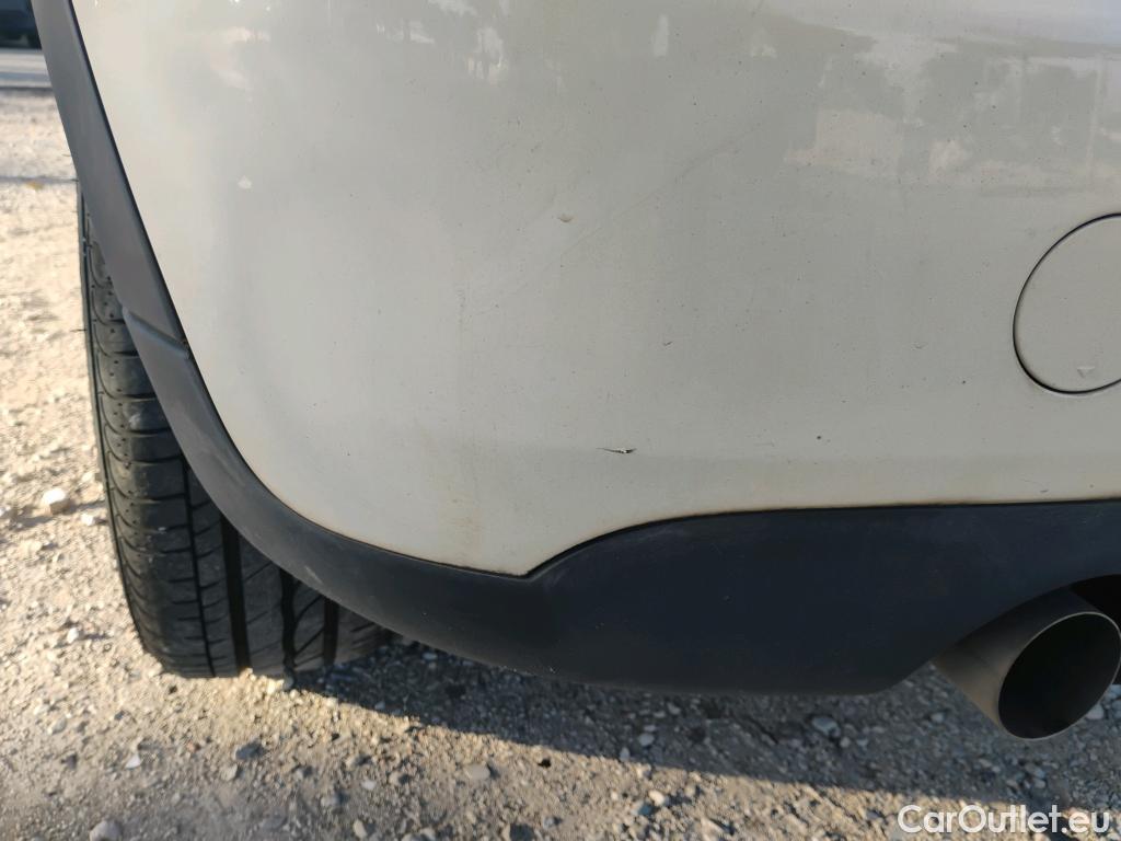  Mini  Cooper MINI MINI / 2014 / 5P / berlina con portón ONE 5 PUERTAS (CX) #28