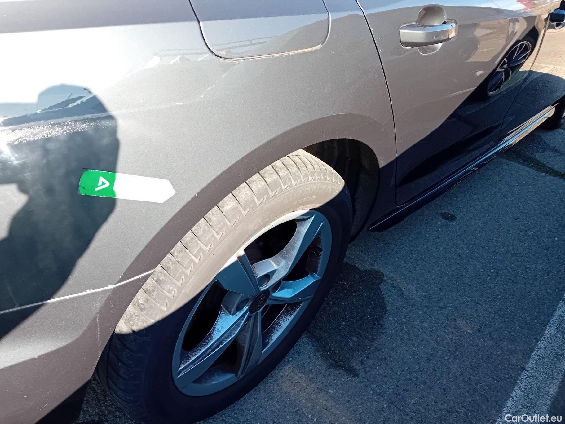  Audi  A4 AUDI  / 2019 / 5P / familiar Avant Advanced 35 TDI 120kW S tronic #26