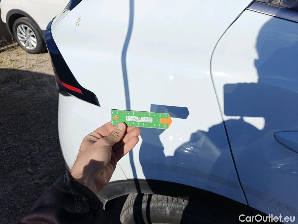  KIA  Sportage KIA  / 2022 / 5P / todoterreno 1.6 T-GDi HEV 171kW (230CV) Drive 4X2 #45