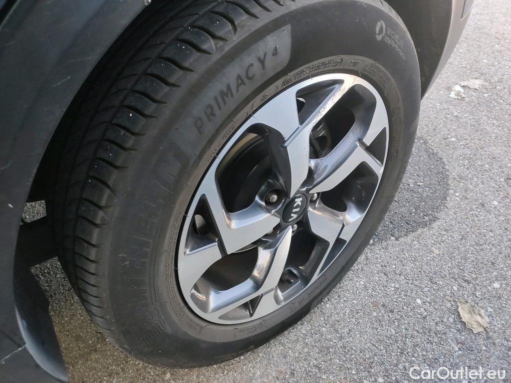  KIA  Sportage KIA  1.6MHEV Drive 100kW(136CV) 4x2(Crist Tintados)(CX) #7