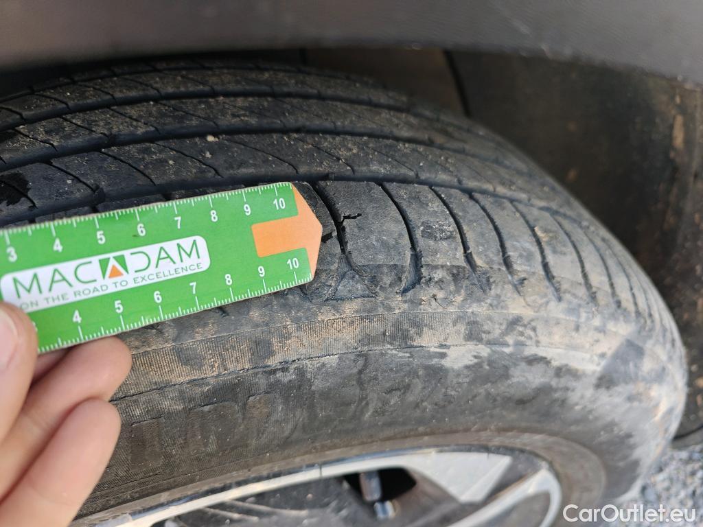  KIA  Sportage KIA  / 2022 / 5P / todoterreno 1.6 T-GDi HEV 171kW (230CV) Drive 4X2 #21