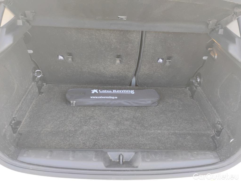  Mini  Cooper MINI MINI / 2014 / 5P / berlina con portón ONE 5 PUERTAS (CX) #12