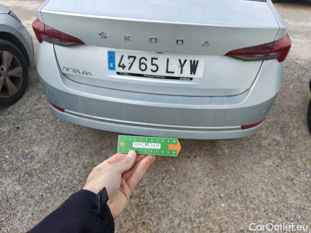  Skoda  Octavia SKODA  / 2020 / 5P / berlina con portón 2.0 TDI 85kW (115 CV) Manual Ambition #14