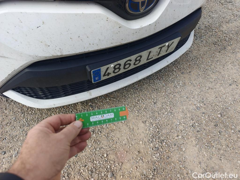  Toyota  C-HR TOYOTA  / 2019 / 5P / todoterreno 1.8 125H Active #5