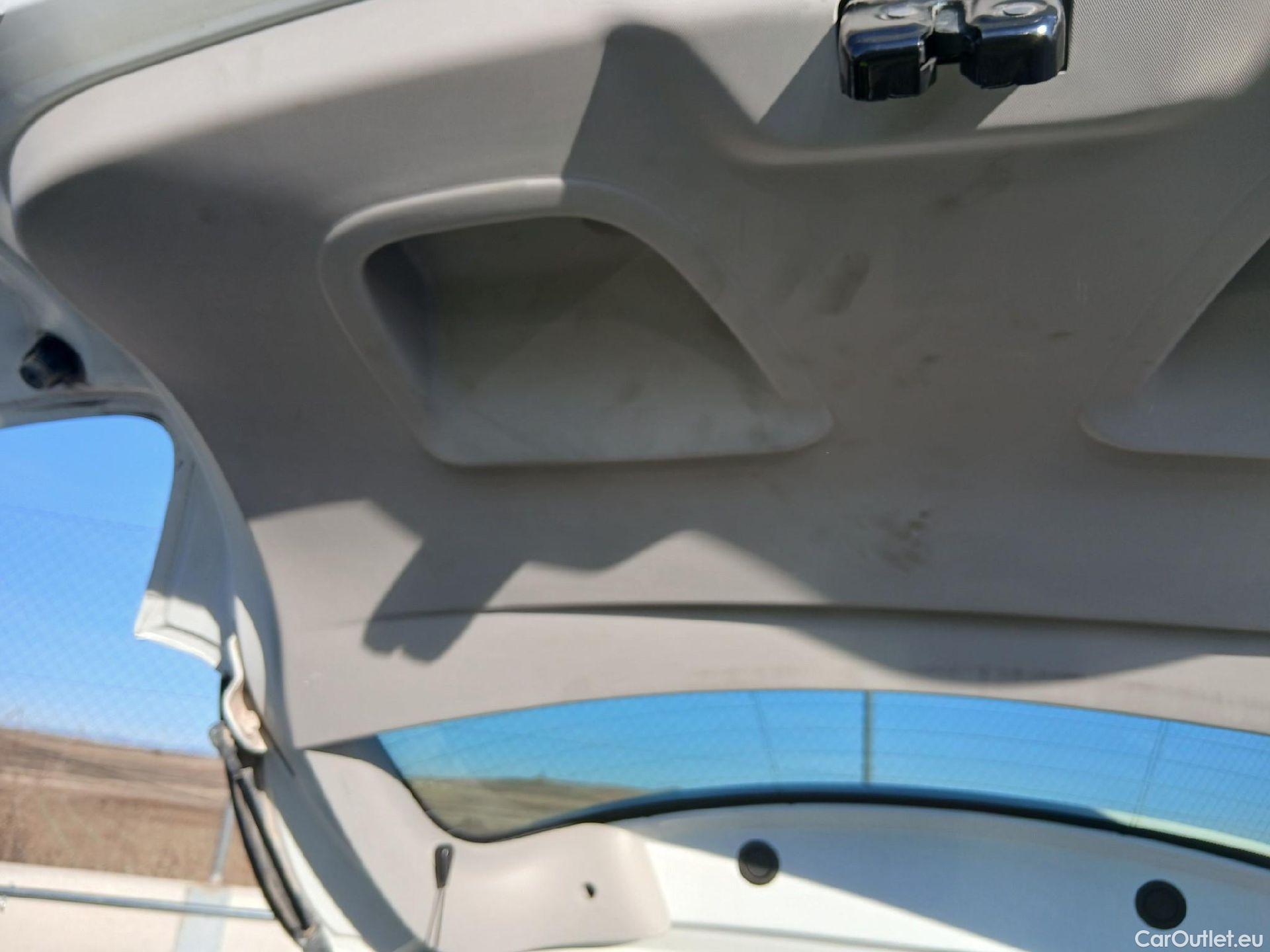  Renault  Zoe RENAULT  / 2013 / 5P / berlina con portón Limited 40 R110 -18 #10