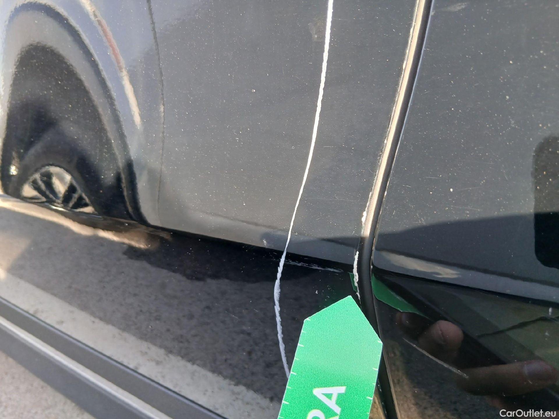  Mercedes  GLA MERCEDES-BENZ  / 2020 / 5P / todoterreno  250 e #17