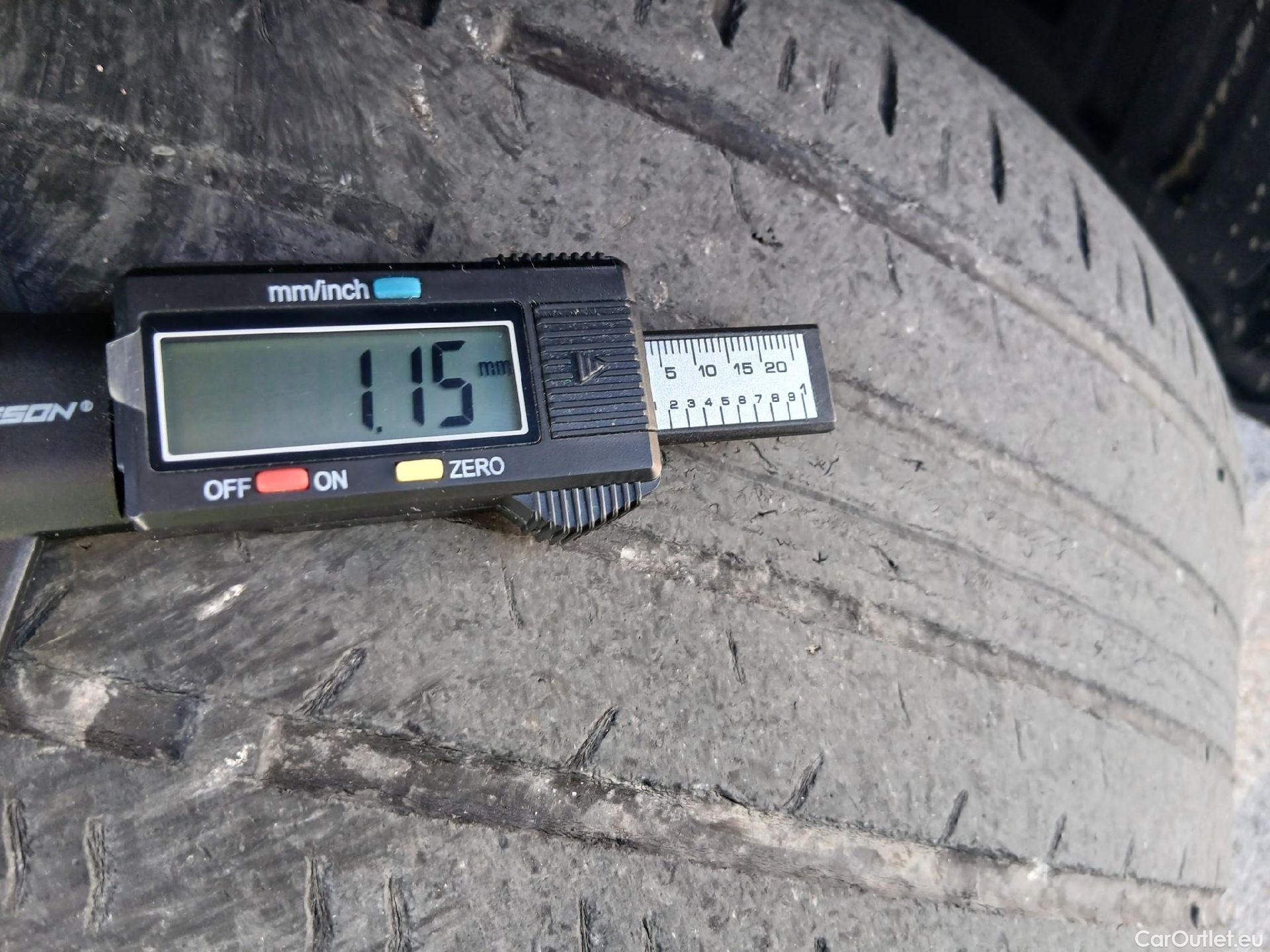  Mercedes  GLA MERCEDES-BENZ  / 2020 / 5P / todoterreno  250 e #6