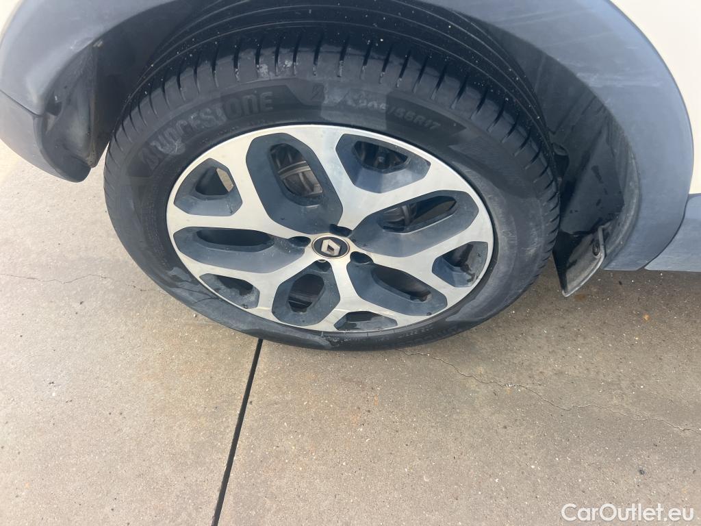  Renault  Captur RENAULT  / 2017 / 5P / crossover Zen TCe 66kW (90CV) -18 (CX) #7