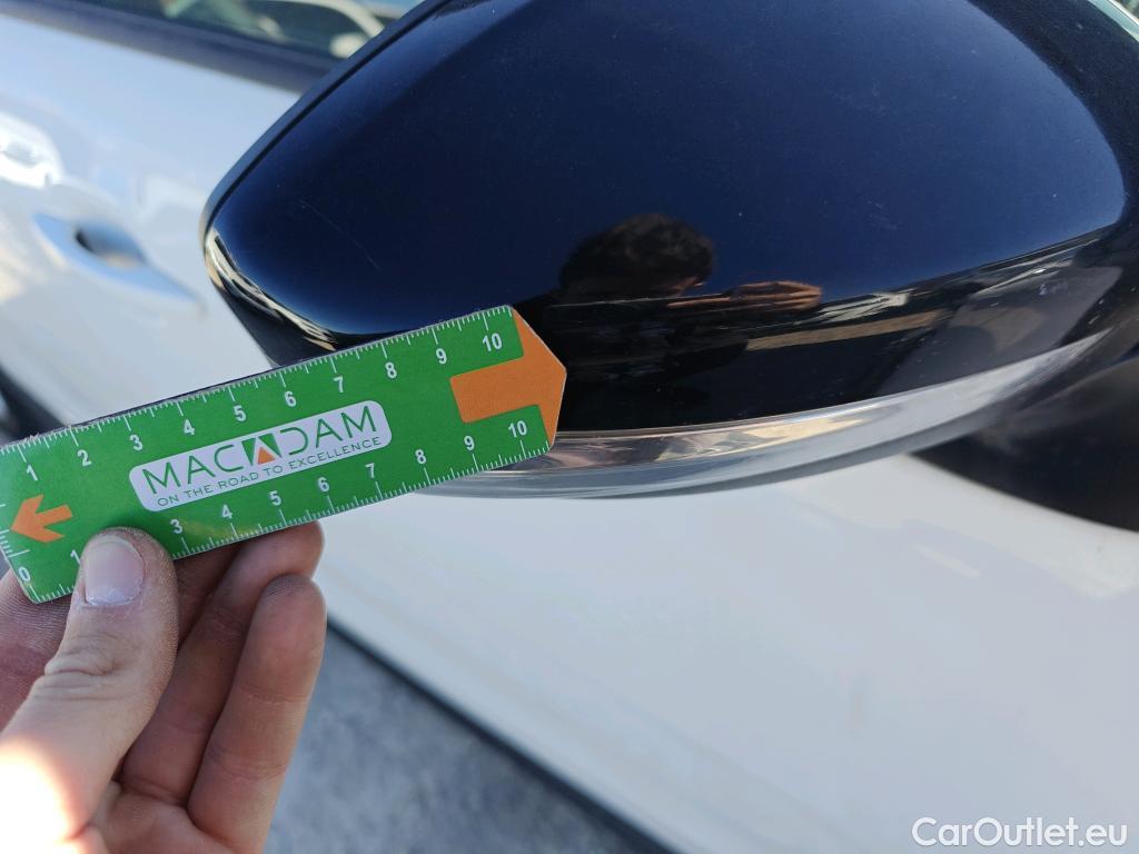  Citroen  C3 CITROEN  / 2016 / 5P / berlina con portón BlueHDi 73KW (100CV) S&S FEEL #63