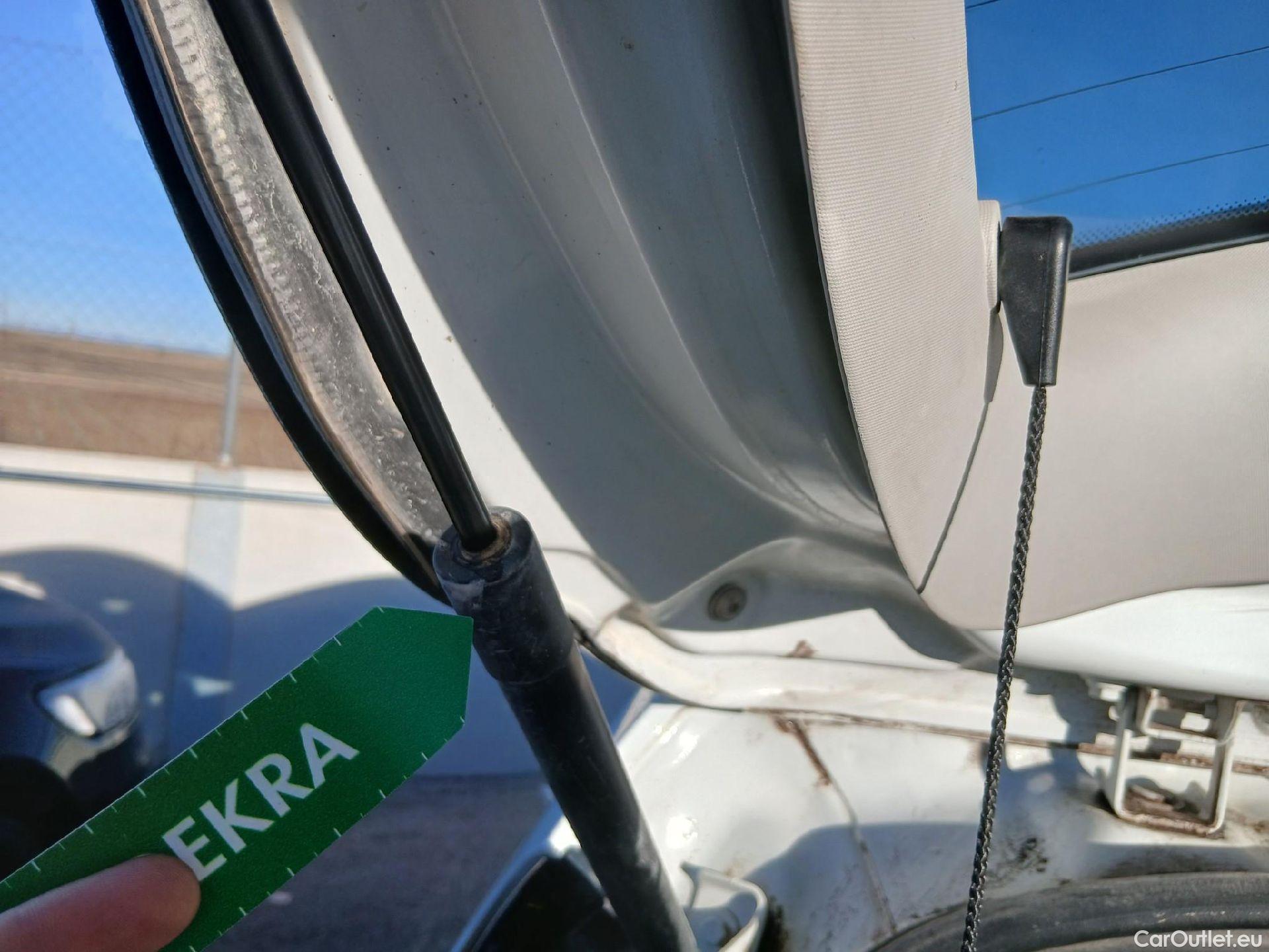  Renault  Zoe RENAULT  / 2013 / 5P / berlina con portón Limited 40 R110 -18 #12