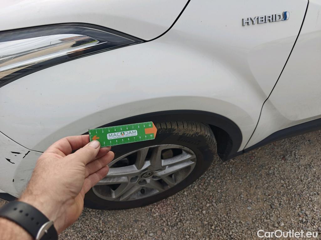  Toyota  C-HR TOYOTA  / 2019 / 5P / todoterreno 1.8 125H Active #22