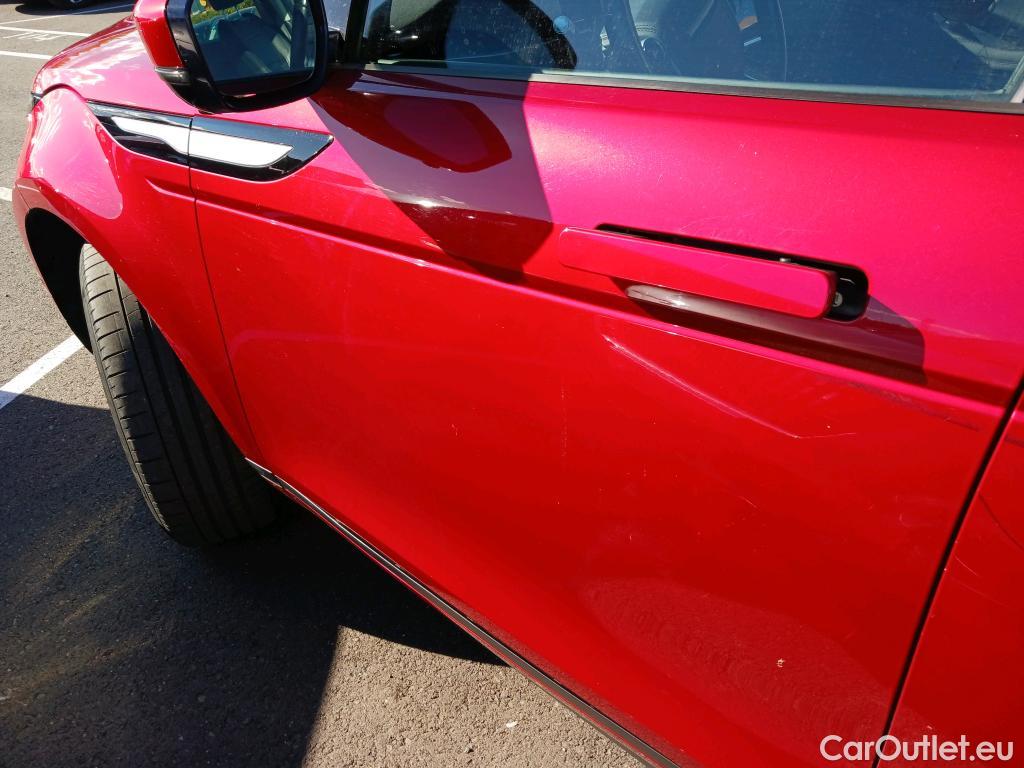  Land Rover  Range Rover LAND ROVER  Evoque / 2015 / 5P / todoterreno 2.0 D150 SE AUTO 4WD #3