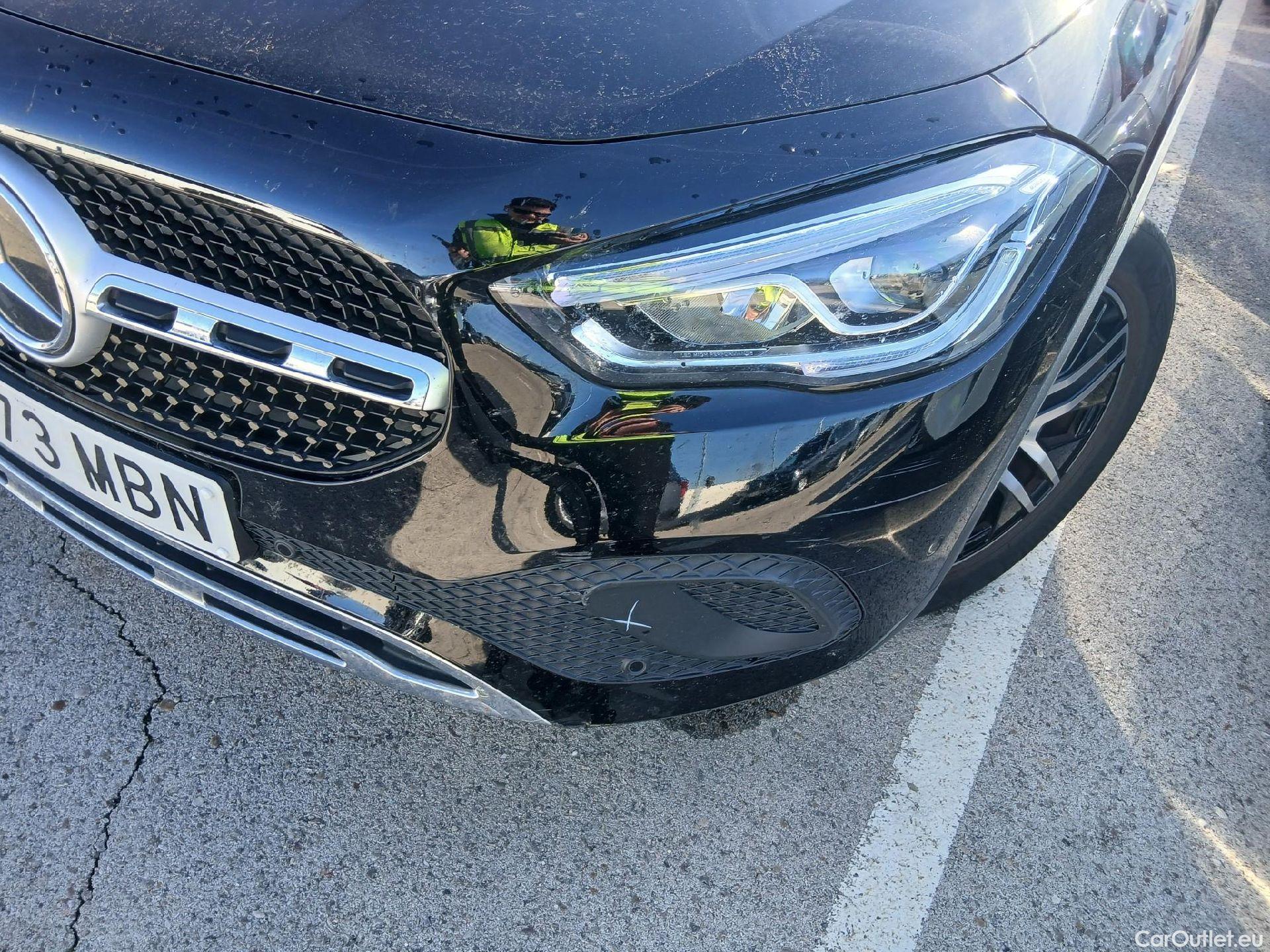  Mercedes  GLA MERCEDES-BENZ  / 2020 / 5P / todoterreno  250 e #16