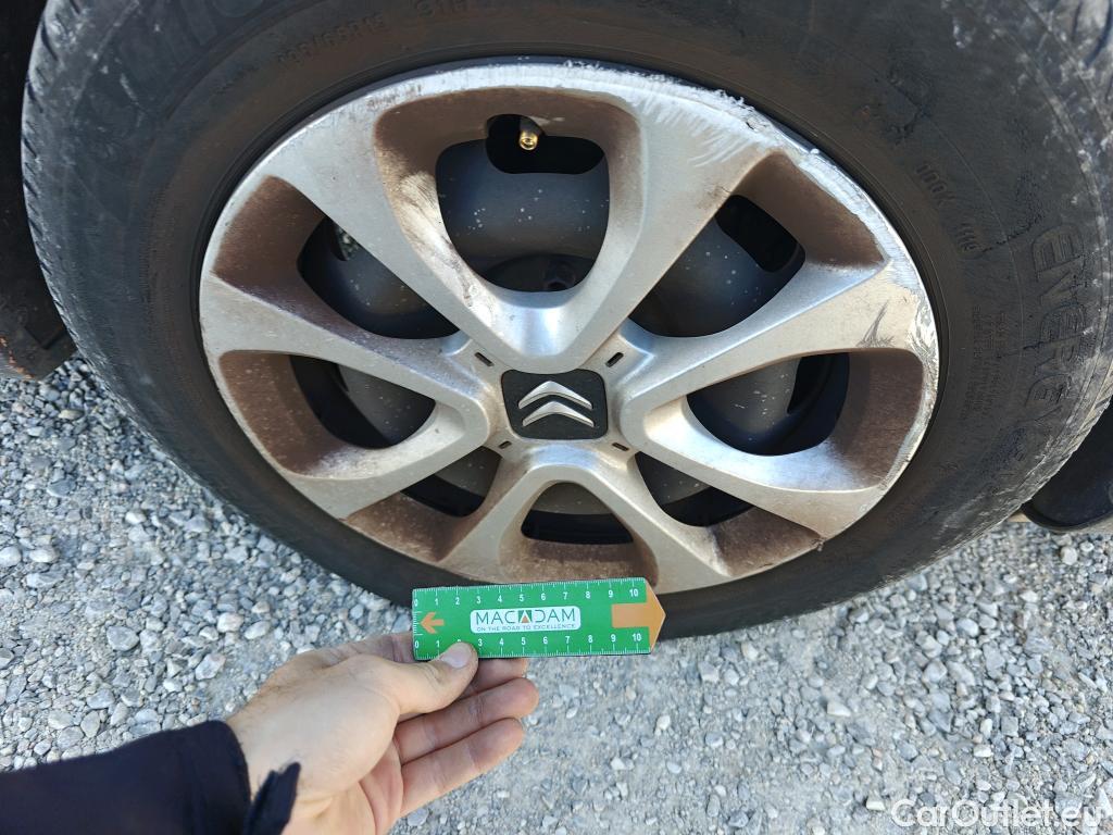  Citroen  C3 CITROEN  / 2016 / 5P / berlina con portón BlueHDi 73KW (100CV) S&S FEEL #51