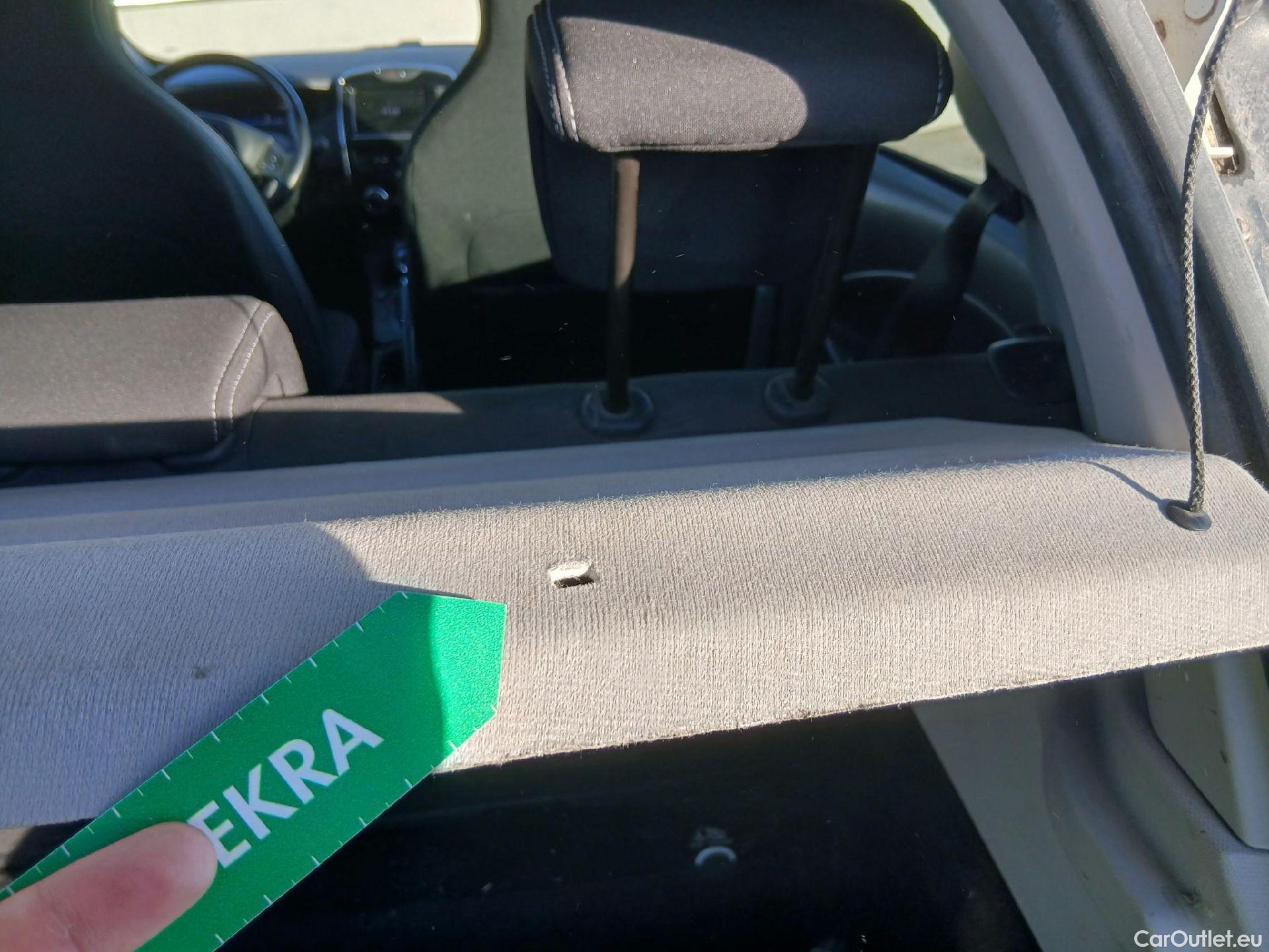  Renault  Zoe RENAULT  / 2013 / 5P / berlina con portón Limited 40 R110 -18 #8