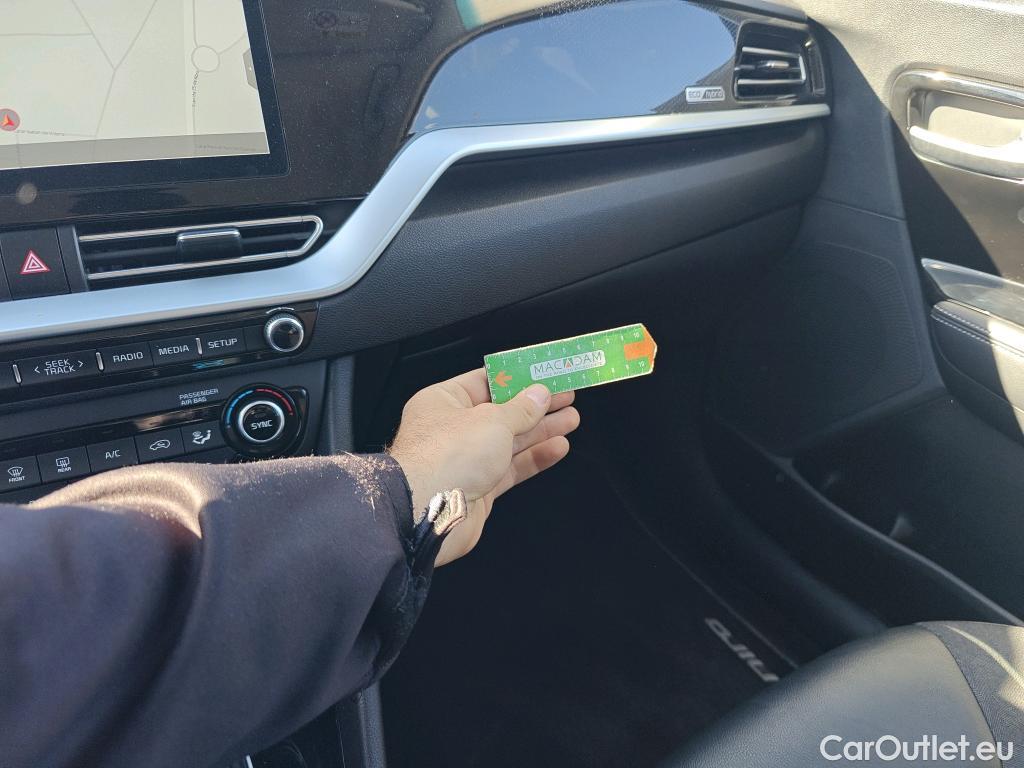  KIA  Niro KIA  / 2019 / 5P / crossover 1.6 GDi HEV 104kW (141CV) Drive #2