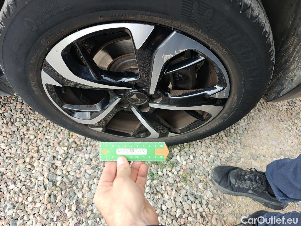  DS  DS7 DS DS 7 Crossback / 2017 / 5P / todoterreno BlueHDi DE 96kW (130CV) Auto. CHIC (AC) #17