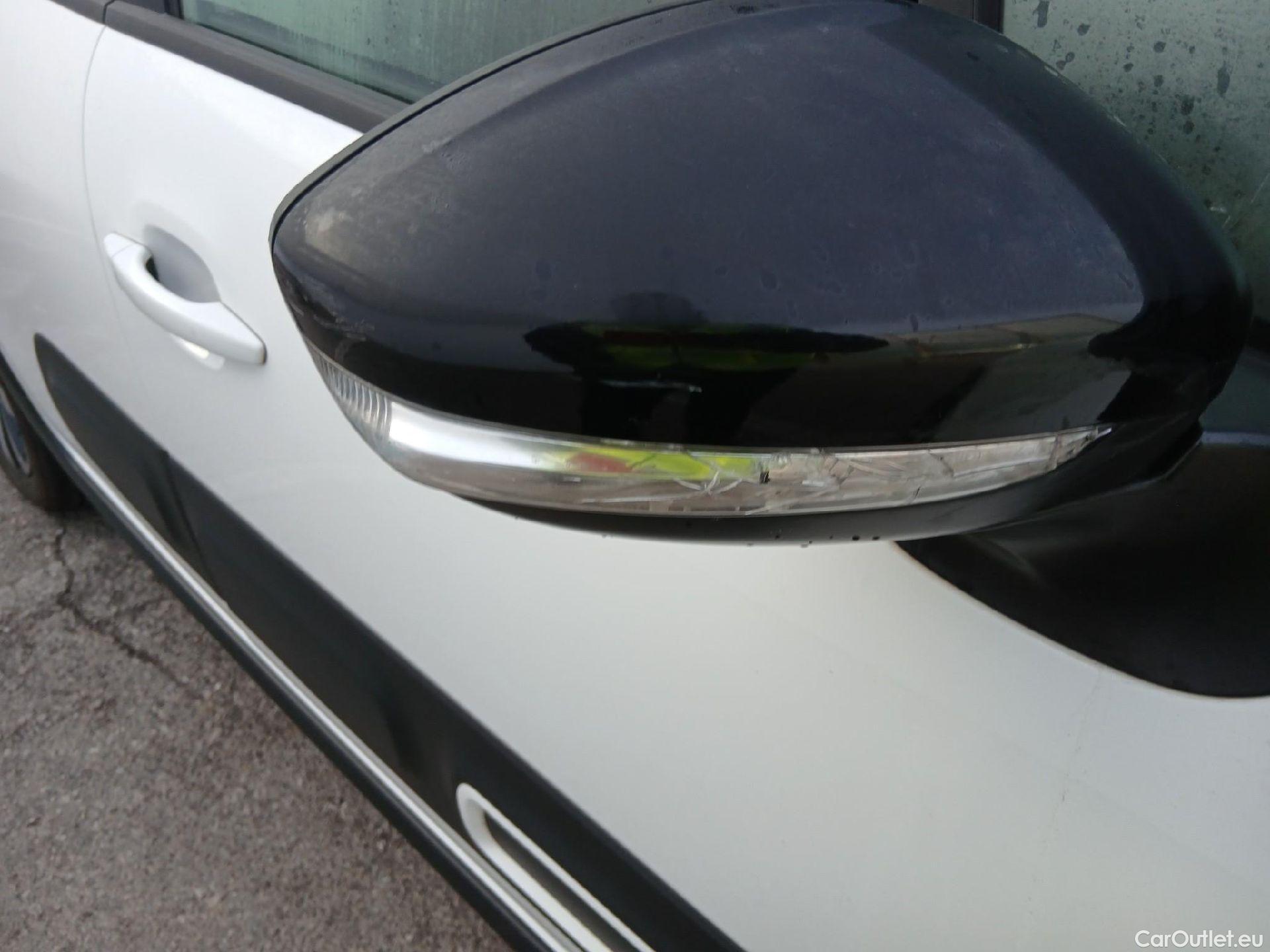  Citroen  C3 CITROEN  / 2020 / 5P / berlina con portón PureTech 60kW (83CV) Feel Pack (CX) #23