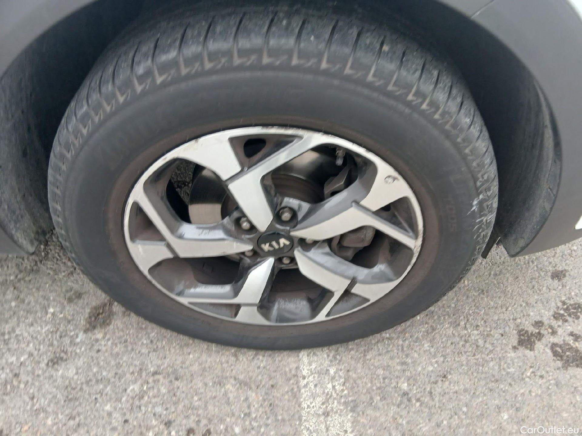  KIA  Sportage KIA  / 2018 / 5P / todoterreno 1.6 MHEV Business 100kW (136CV) 4x2 #28