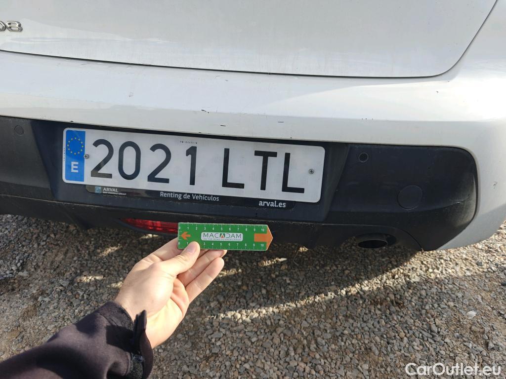  Peugeot  208 PEUGEOT  / 2019 / 5P / berlina con portón BlueHDi 73kW (100CV) Active Pack (AC) #45