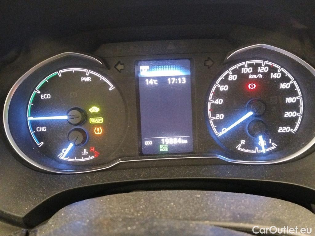  Toyota  Yaris TOYOTA  / 2017 / 5P / berlina con portón 1.5 100H Active #16