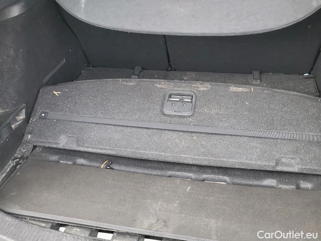  Renault  Megane RENAULT MÉGANE 5p 3G familiar Sp. Tou. Bose Energy dCi 130 S&S Euro 6 #76