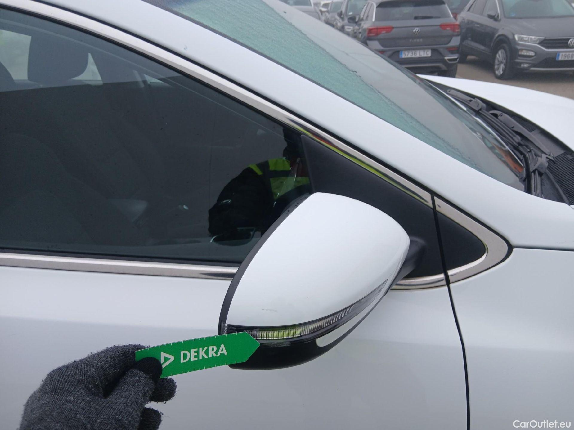  KIA  Sportage KIA  / 2018 / 5P / todoterreno 1.6 MHEV Business 100kW (136CV) 4x2 #23