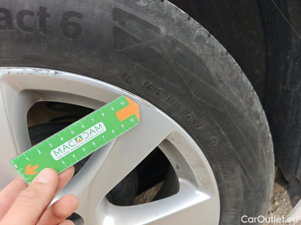  Opel  Corsa OPEL  / 2019 / 5P / berlina con portón 1.2T XHL 74kW (100CV) Edition #30