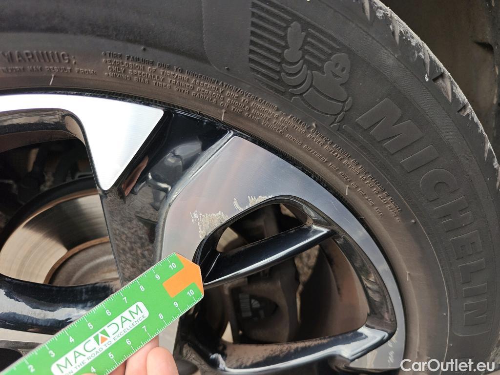  DS  DS7 DS DS 7 Crossback / 2017 / 5P / todoterreno BlueHDi DE 96kW (130CV) Auto. CHIC (AC) #18