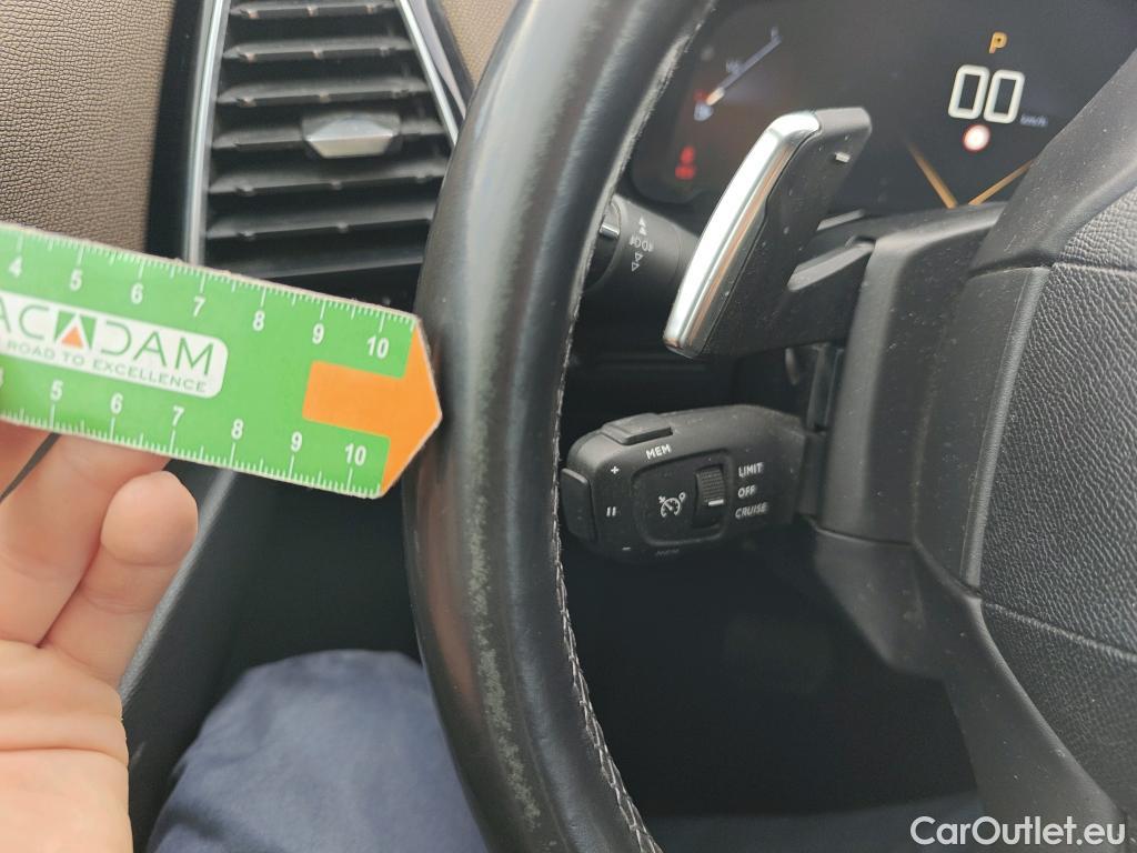  DS  DS7 DS DS 7 Crossback / 2017 / 5P / todoterreno BlueHDi DE 96kW (130CV) Auto. CHIC (AC) #33