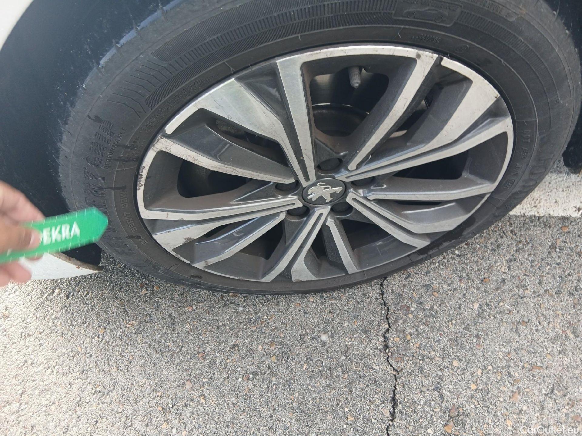  Peugeot  508 PEUGEOT  / 2018 / 5P / berlina con portón 5P Allure BlueHDi 120kW (160) S&S EAT8 #12