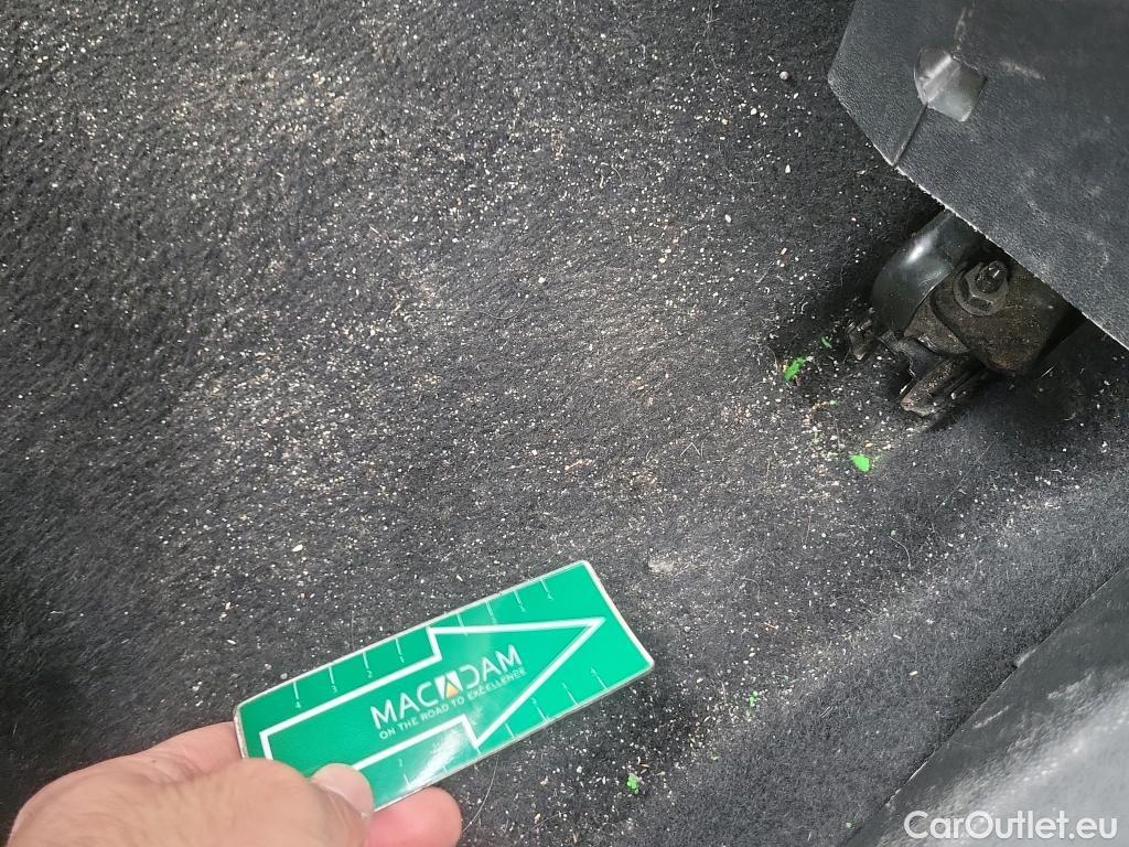  Renault  Megane RENAULT MÉGANE 5p 3G familiar Sp. Tou. Bose Energy dCi 130 S&S Euro 6 #33