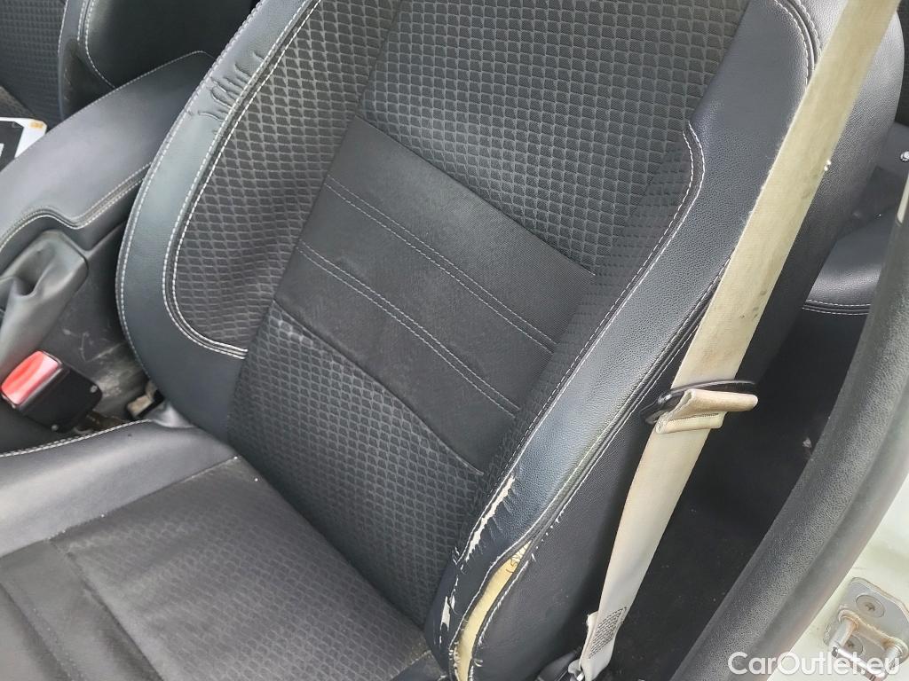  Renault  Megane RENAULT MÉGANE 5p 3G familiar Sp. Tou. Bose Energy dCi 130 S&S Euro 6 #3