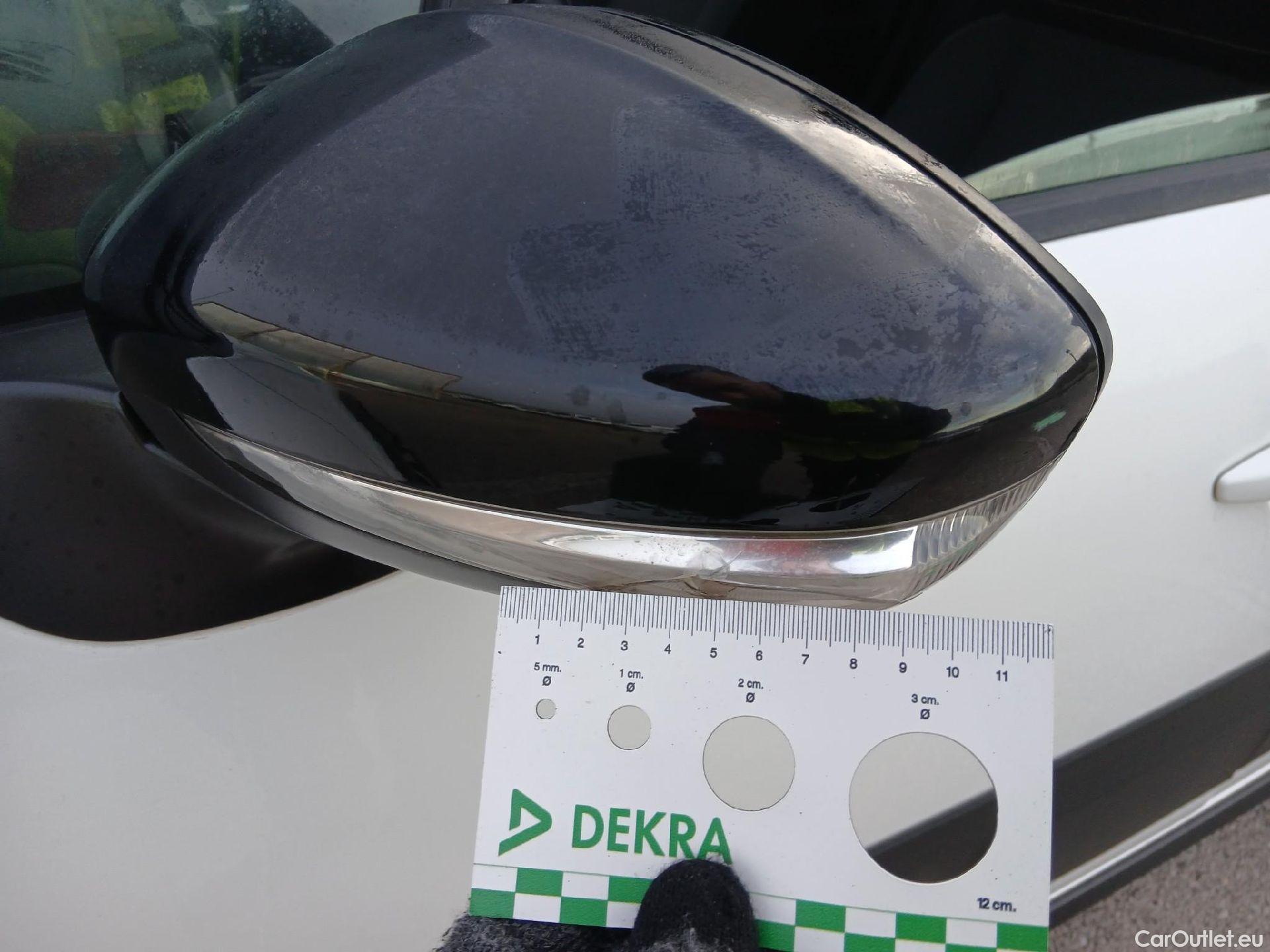  Citroen  C3 CITROEN  / 2020 / 5P / berlina con portón PureTech 60kW (83CV) Feel Pack (CX) #12