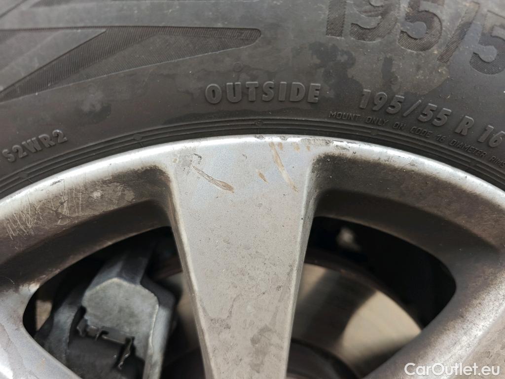  Opel  Corsa OPEL  / 2019 / 5P / berlina con portón 1.2T XHL 74kW (100CV) Edition #47