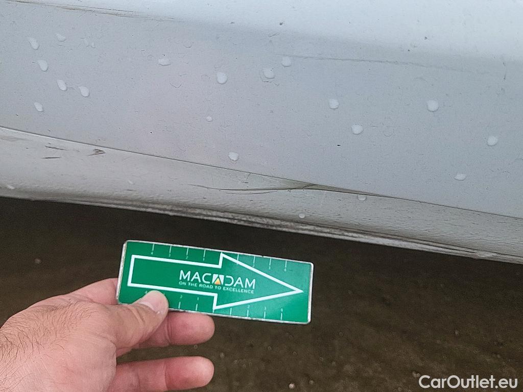  Renault  Megane RENAULT MÉGANE 5p 3G familiar Sp. Tou. Bose Energy dCi 130 S&S Euro 6 #6