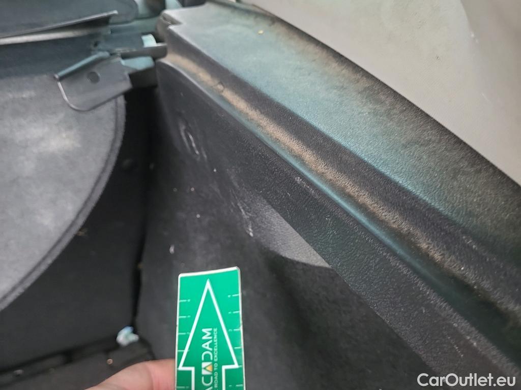  Renault  Megane RENAULT MÉGANE 5p 3G familiar Sp. Tou. Bose Energy dCi 130 S&S Euro 6 #45