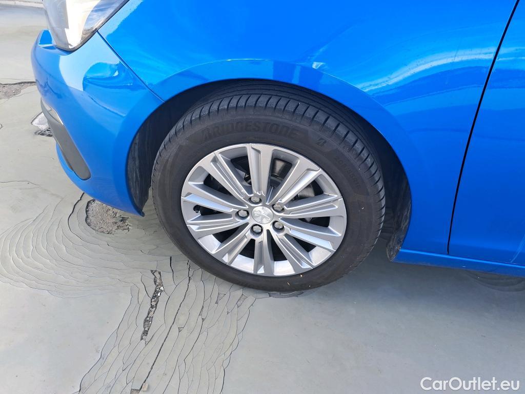  Peugeot  308 PEUGEOT  / 2017 / 5P / familiar SW Allure Pack BlueHDI 130 S&S EAT8 #18