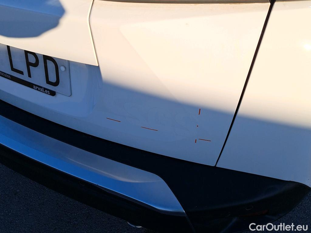  Peugeot  2008 PEUGEOT  / 2019 / 5P / todoterreno Allure Pack BlueHDI 81kW (110CV) #6