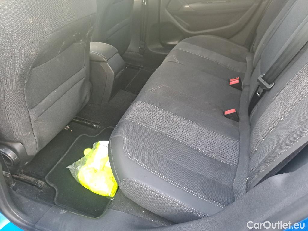  Peugeot  308 PEUGEOT  / 2017 / 5P / familiar SW Allure Pack BlueHDI 130 S&S EAT8 #15