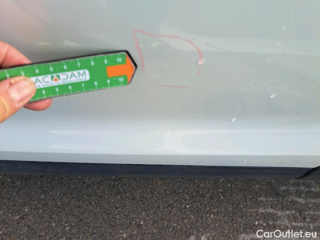  Nissan  Qashqai NISSAN  / 2017 / 5P / todoterreno DIG-T 103 kW (140 CV) E6D ACENTA #33